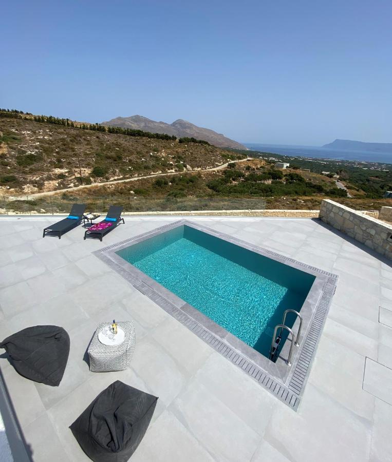 Luxurious Villa Cretan Aura With Private Heated Pool, Jacuzzi And Playroom Agios Ioannis  Екстер'єр фото