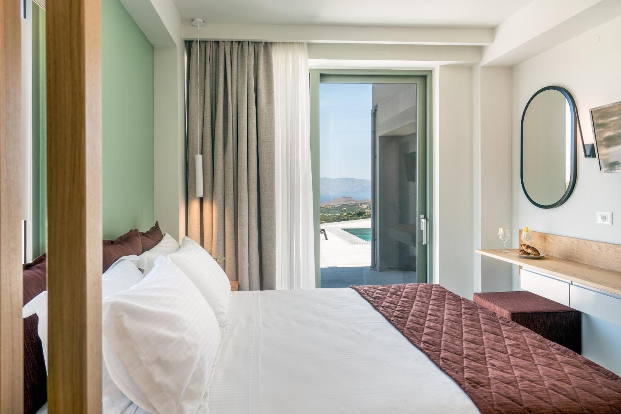 Luxurious Villa Cretan Aura With Private Heated Pool, Jacuzzi And Playroom Agios Ioannis  Екстер'єр фото